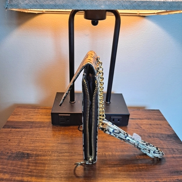 🐆 NWOT-Guang Tong Small Crossbody Purse ♨️Hot Pick🥳 - Picture 5 of 6